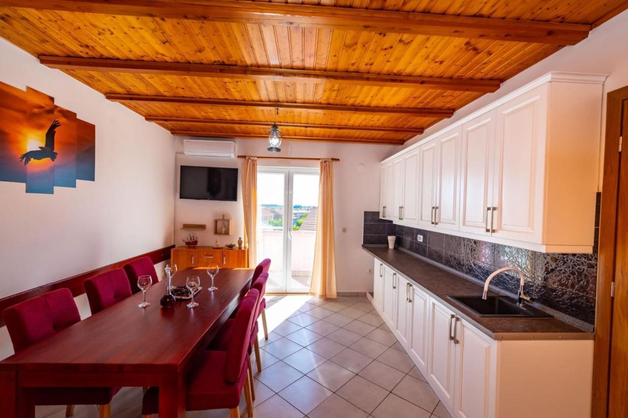 Villa Eagle Бенковац Экстерьер фото