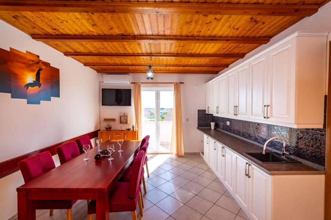 Villa Eagle Бенковац Экстерьер фото